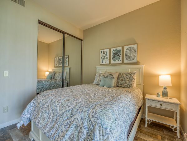 Palm Springs Home 984233