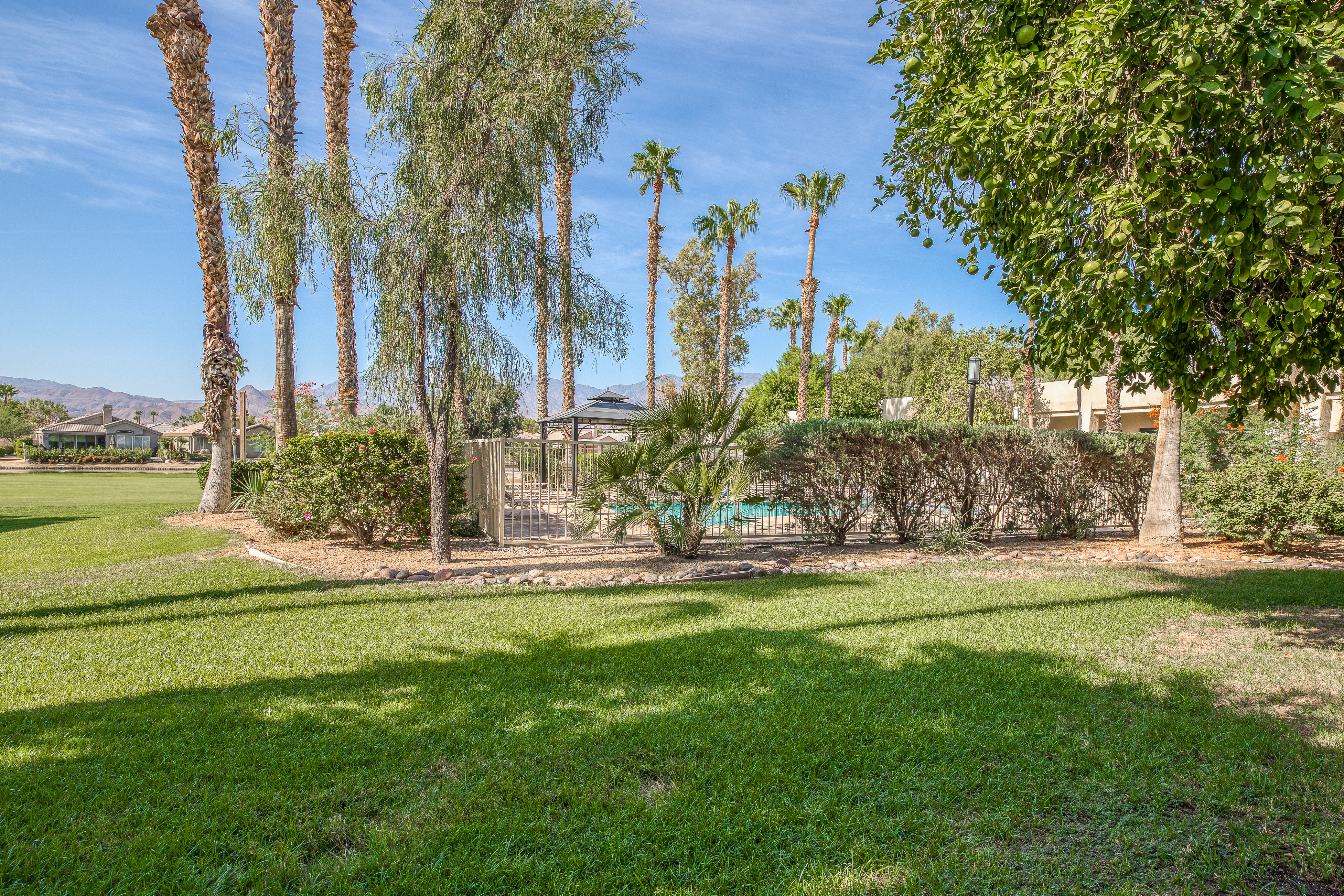 Palm Springs Home 984233