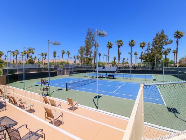 Palm Springs Home 984233