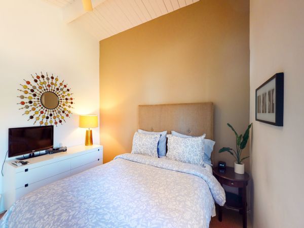 Palm Springs Home 984234