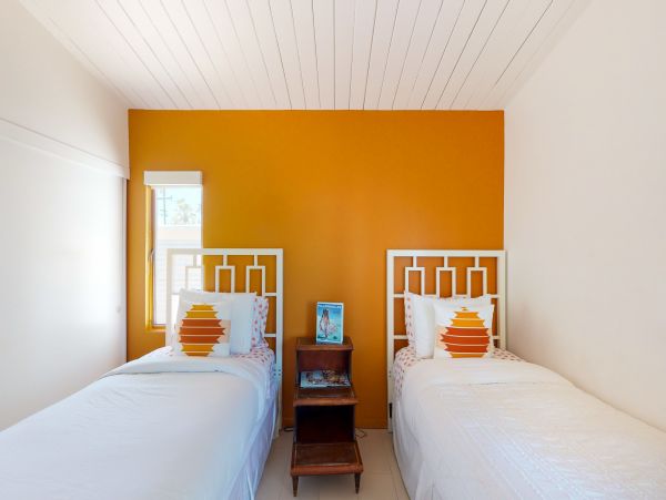 Palm Springs Home 984234