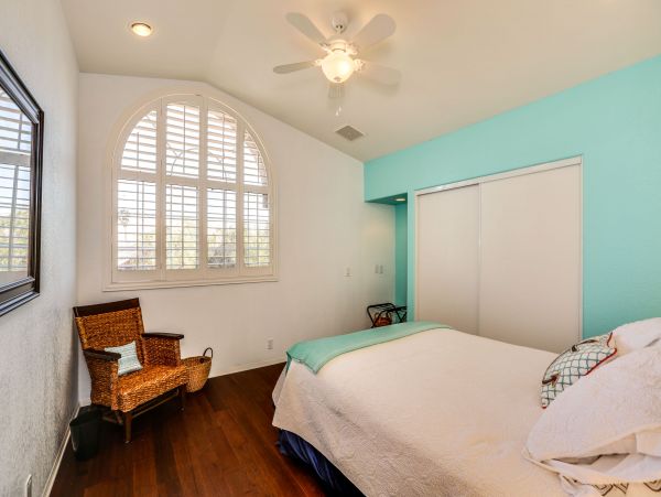 Palm Springs Home 984235