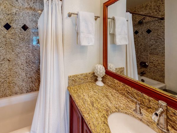 Palm Springs Home 984235