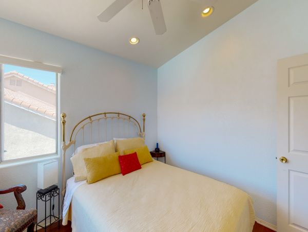 Palm Springs Home 984235