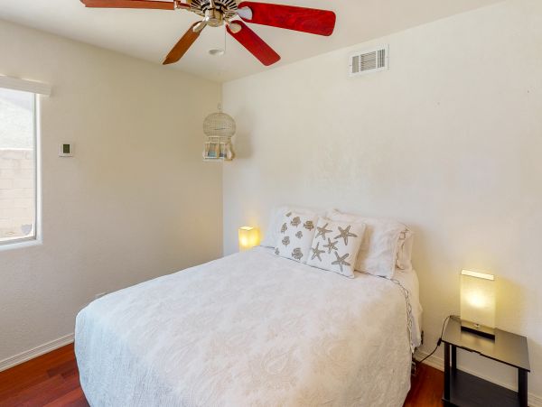 Palm Springs Home 984235