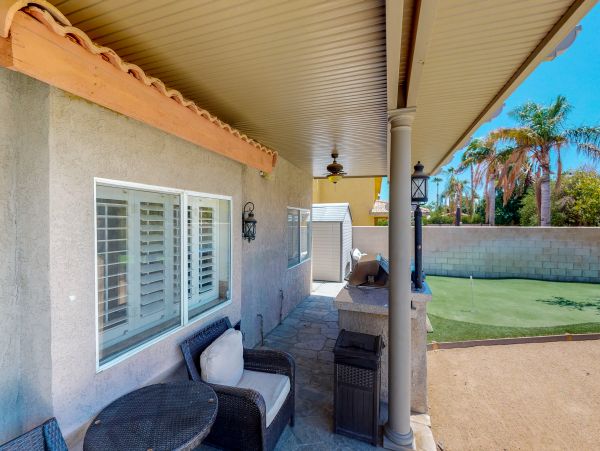 Palm Springs Home 984235