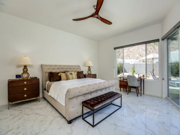 Palm Springs Home 984236