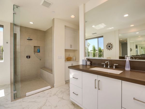 Palm Springs Home 984236
