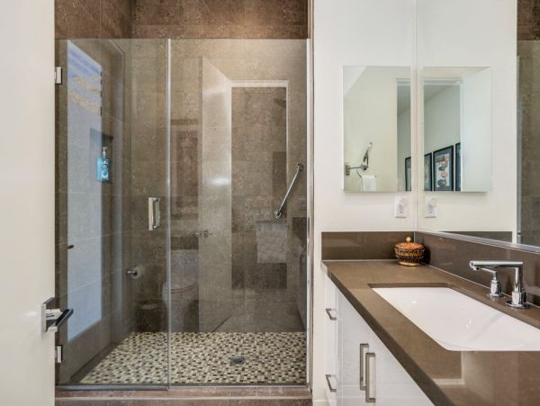 Palm Springs Home 984236