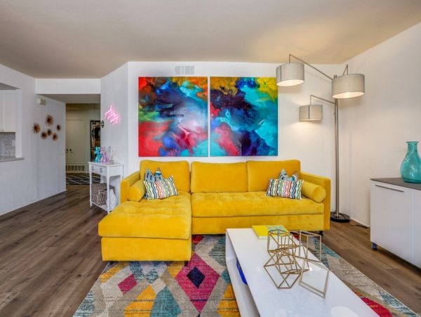 Palm Springs Home 984237