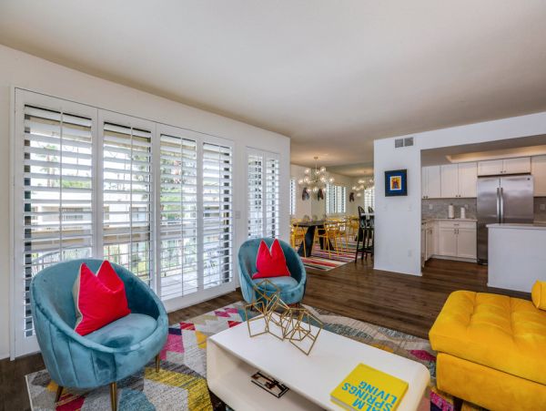Palm Springs Home 984237