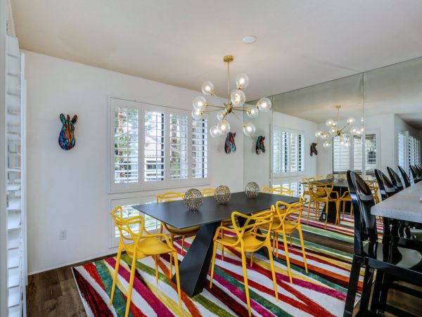 Palm Springs Home 984237