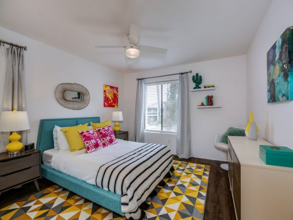 Palm Springs Home 984237