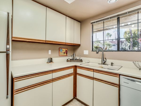 Palm Springs Home 984238