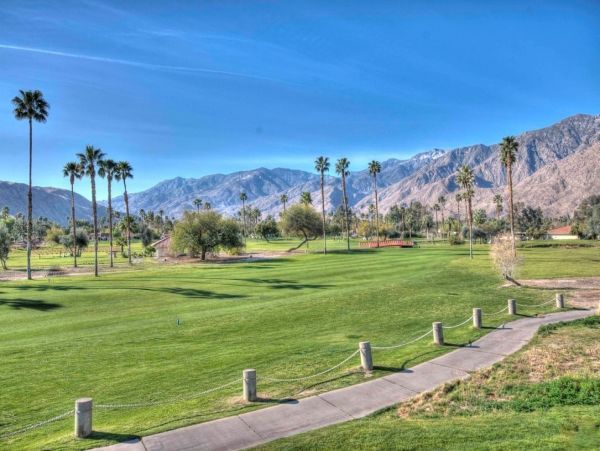 Palm Springs Home 984238