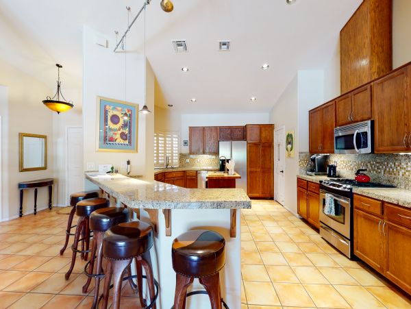Palm Springs Home 984239