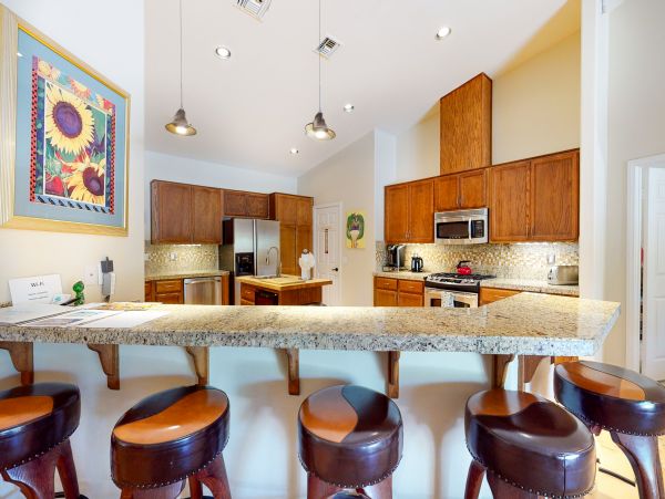Palm Springs Home 984239