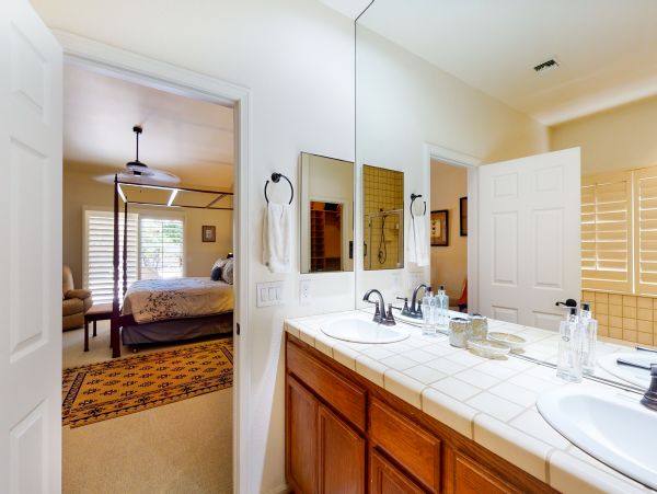 Palm Springs Home 984239