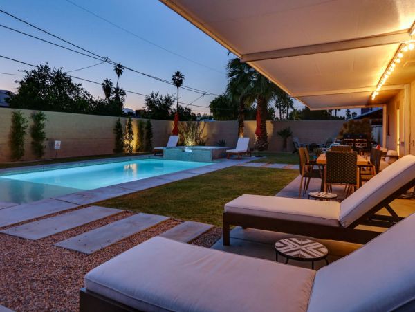Palm Springs Home 984240