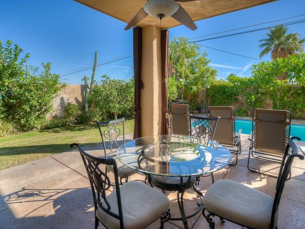 Palm Springs Home 984241