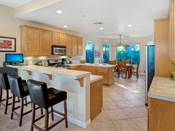 Palm Springs Home 984241