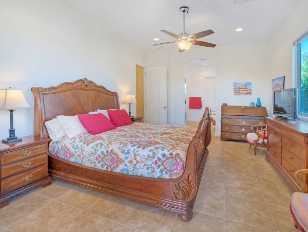 Palm Springs Home 984241