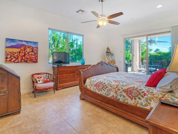 Palm Springs Home 984241