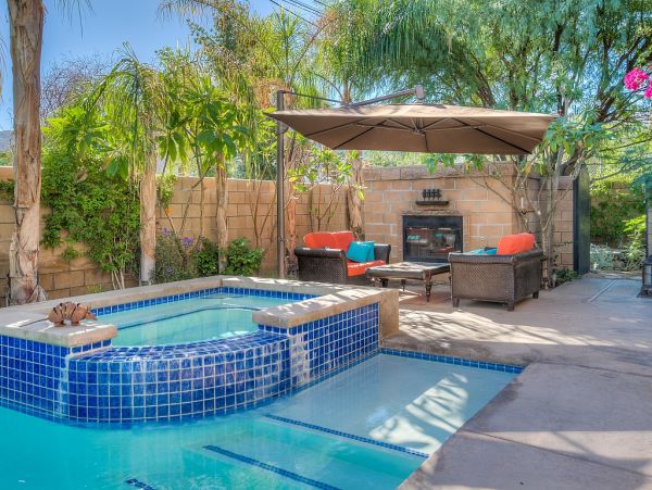 Palm Springs Home 984241