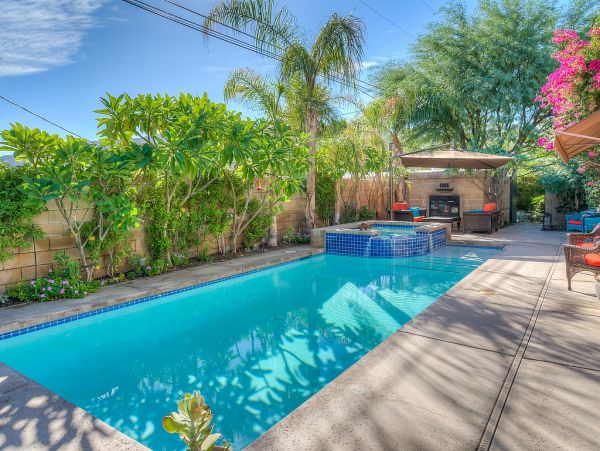 Palm Springs Home 984241