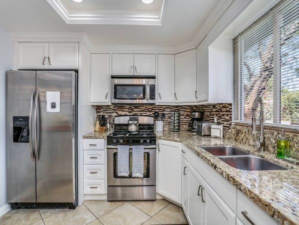 Palm Springs Home 984242