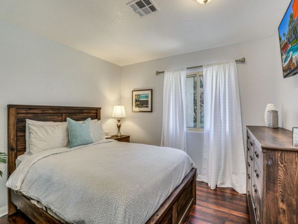 Palm Springs Home 984242