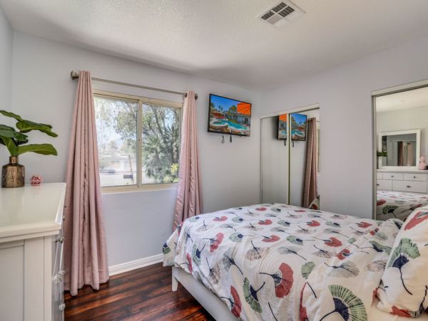 Palm Springs Home 984242