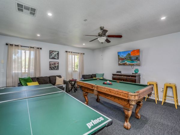 Palm Springs Home 984242