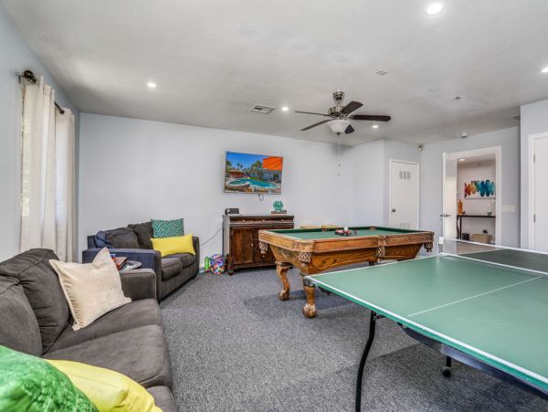 Palm Springs Home 984242