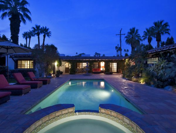 Palm Springs Home 984243
