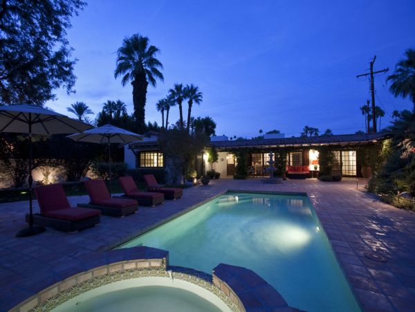 Palm Springs Home 984243