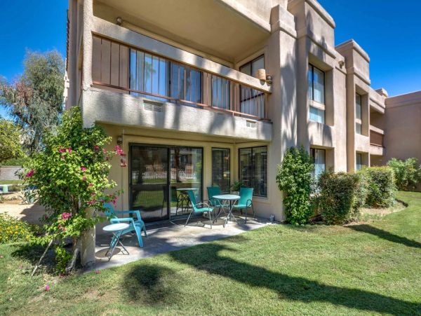 Palm Springs Home 984244