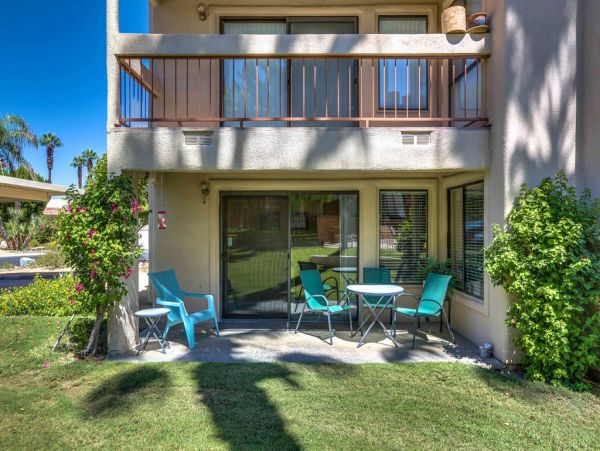 Palm Springs Home 984244