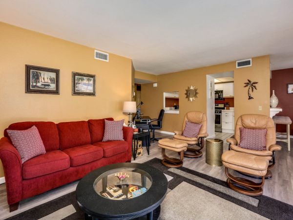 Palm Springs Home 984244
