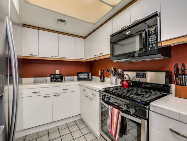 Palm Springs Home 984244