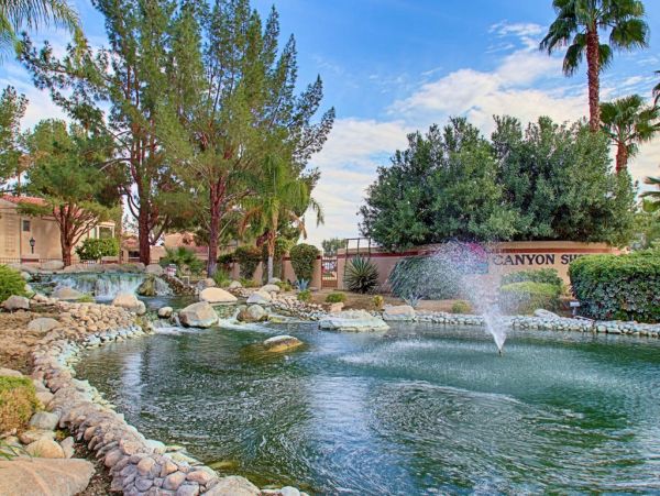 Palm Springs Home 984244