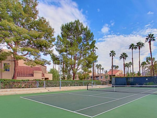 Palm Springs Home 984244
