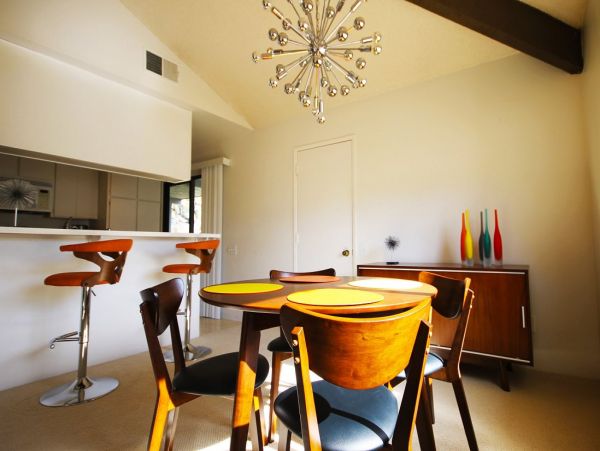 Palm Springs Home 984246