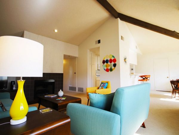Palm Springs Home 984246