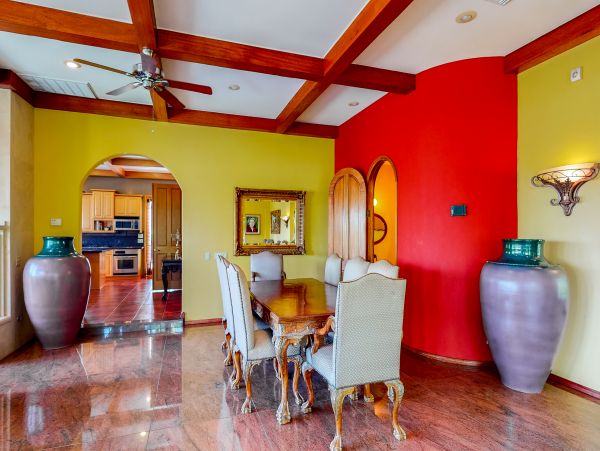 Palm Springs Home 984247