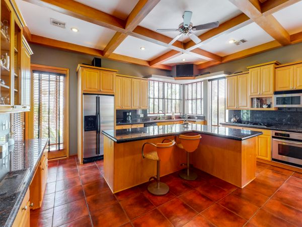 Palm Springs Home 984247