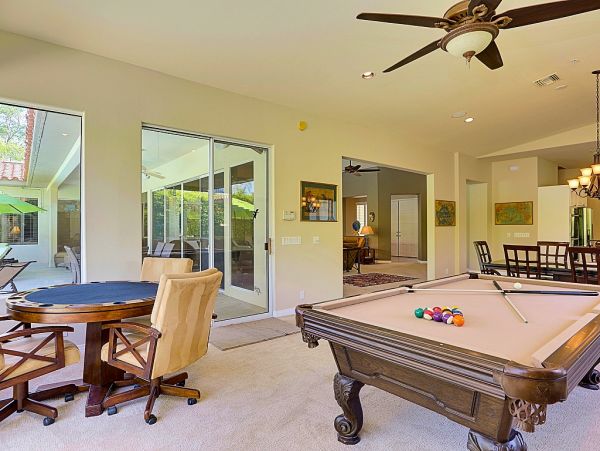 Palm Springs Home 984248