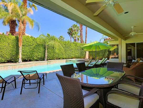 Palm Springs Home 984248