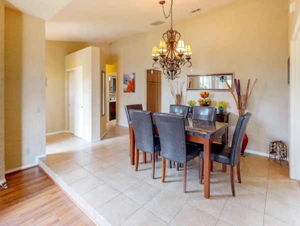 Palm Springs Home 984249