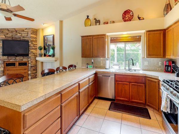 Palm Springs Home 984249
